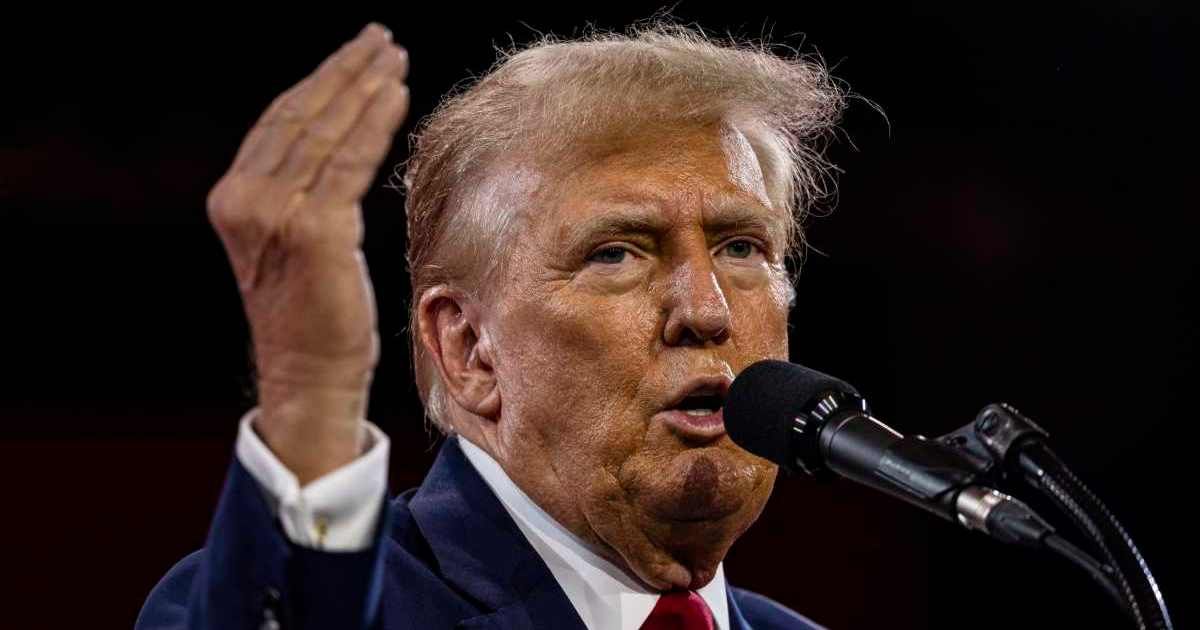 Donald Trump floated 'migrant league of fighters' dehumanizing the illegal migrants entering the US (Samuel Corum/Getty Images)
