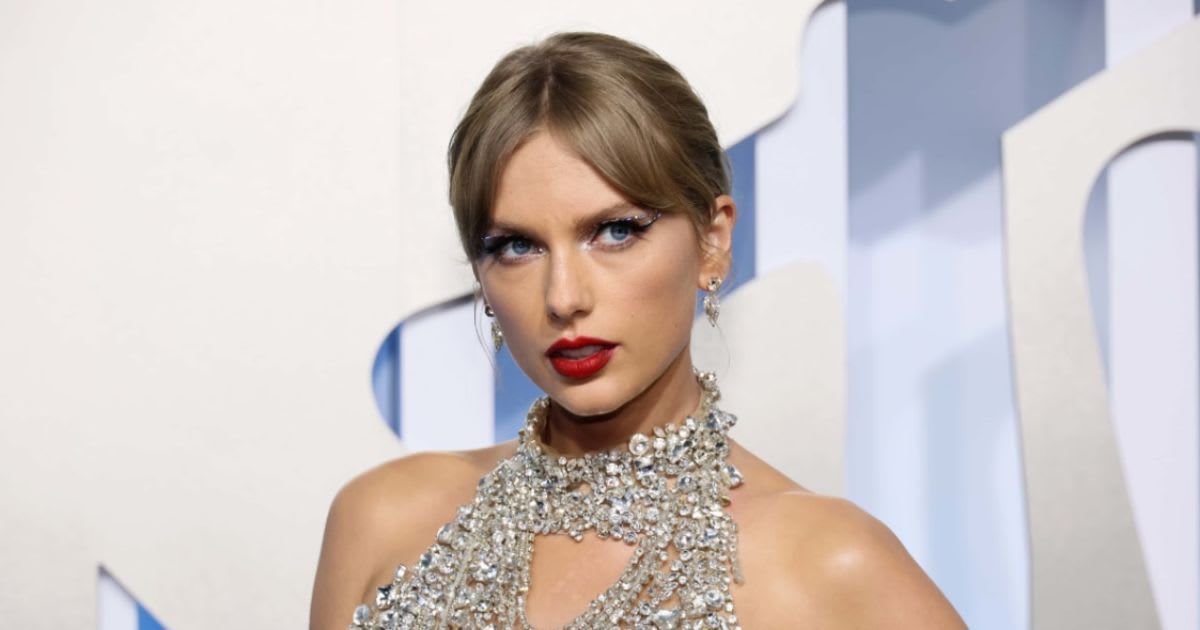 Taylor Swift's fans slam op-ed author for 'mansplaining' (Getty Images)