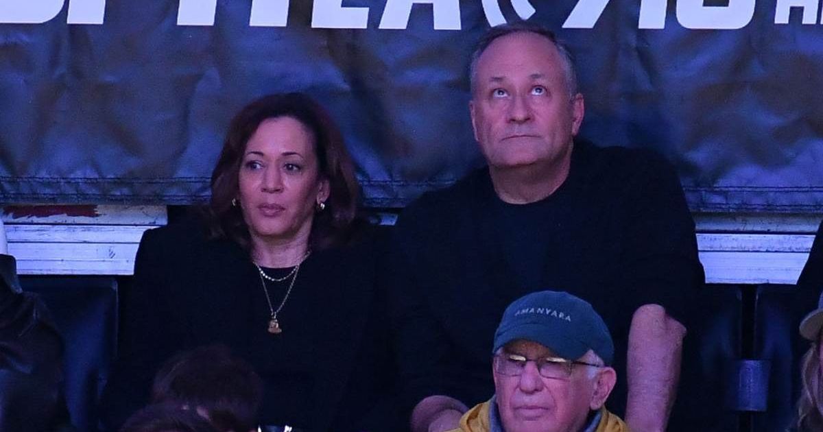 Kamala Harris trolled for occupying cheap seats at Lakers game: 'Should've saved some of that money'