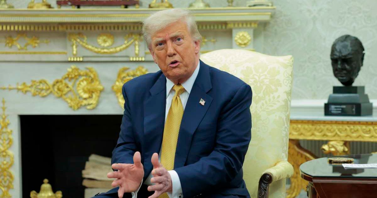 Trump’s ex-aide flags new evidence of POTUS' mental decline amid Epstein hoax: ‘The man is unraveling'