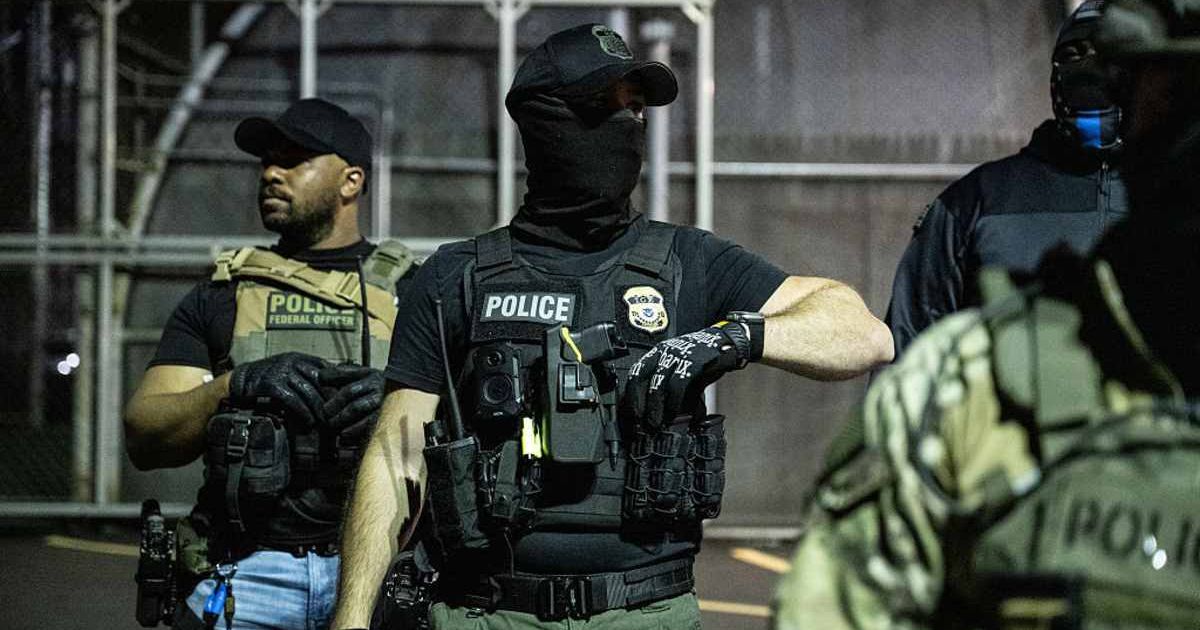 Fact Check: Does ICE plan to purchase eye-scanning tech to ID undocumented immigrants?