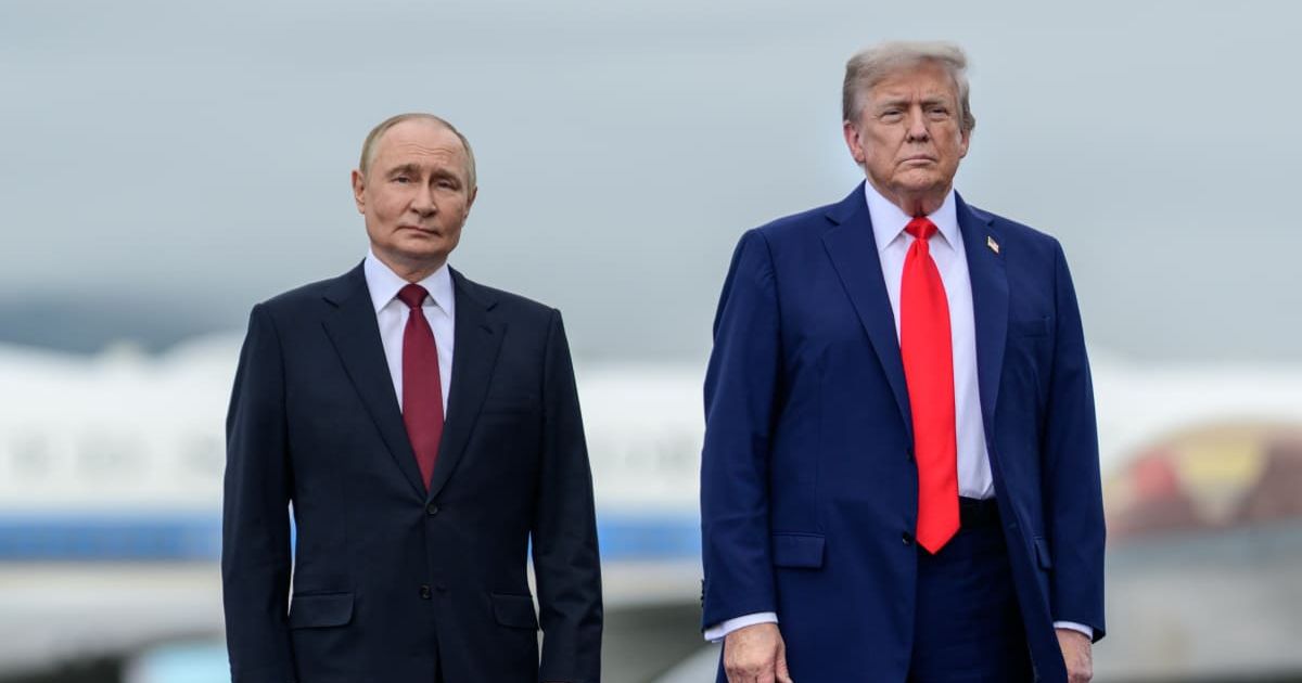 Behind the Alaska Summit: 10 striking White House photos capturing Putin’s calm vs Trump’s stern stare