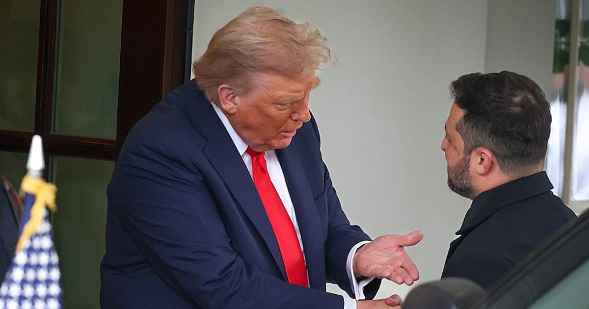 Body language expert says Trump put ‘his palm almost under’ Zelensky's chin to show dominance