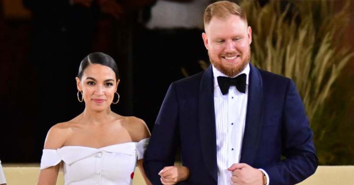 AOC finally files financial disclosure a week late, but omits longtime fiance Riley Roberts’ assets