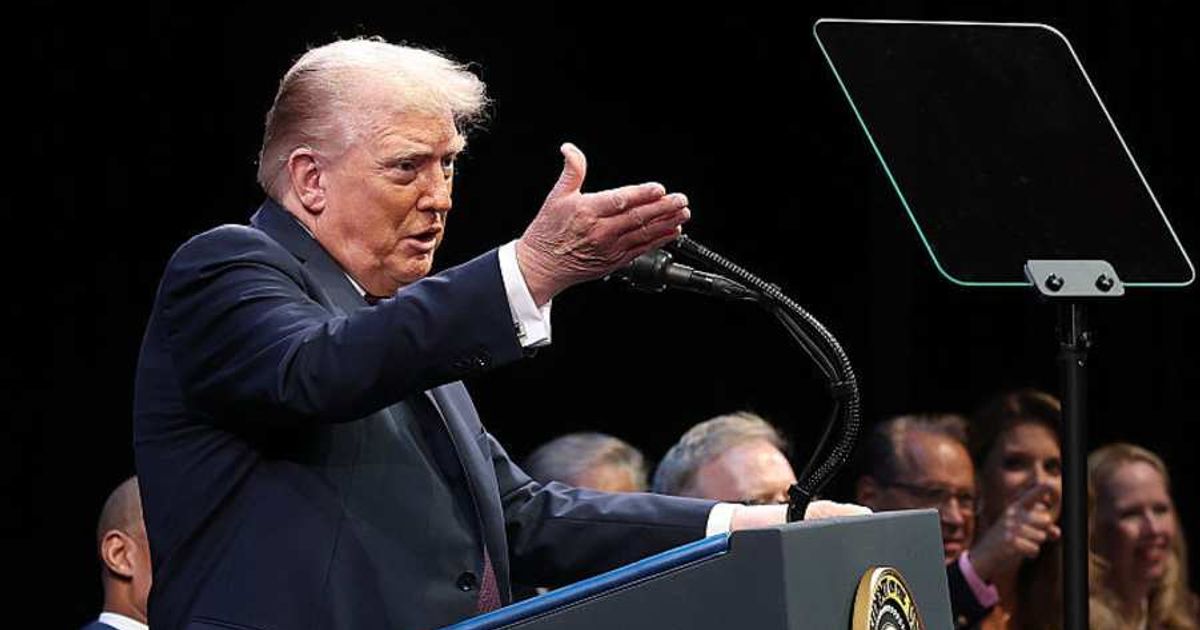 Trump vows to protect prayer in public schools: 'To have a great nation, you need to have religion'