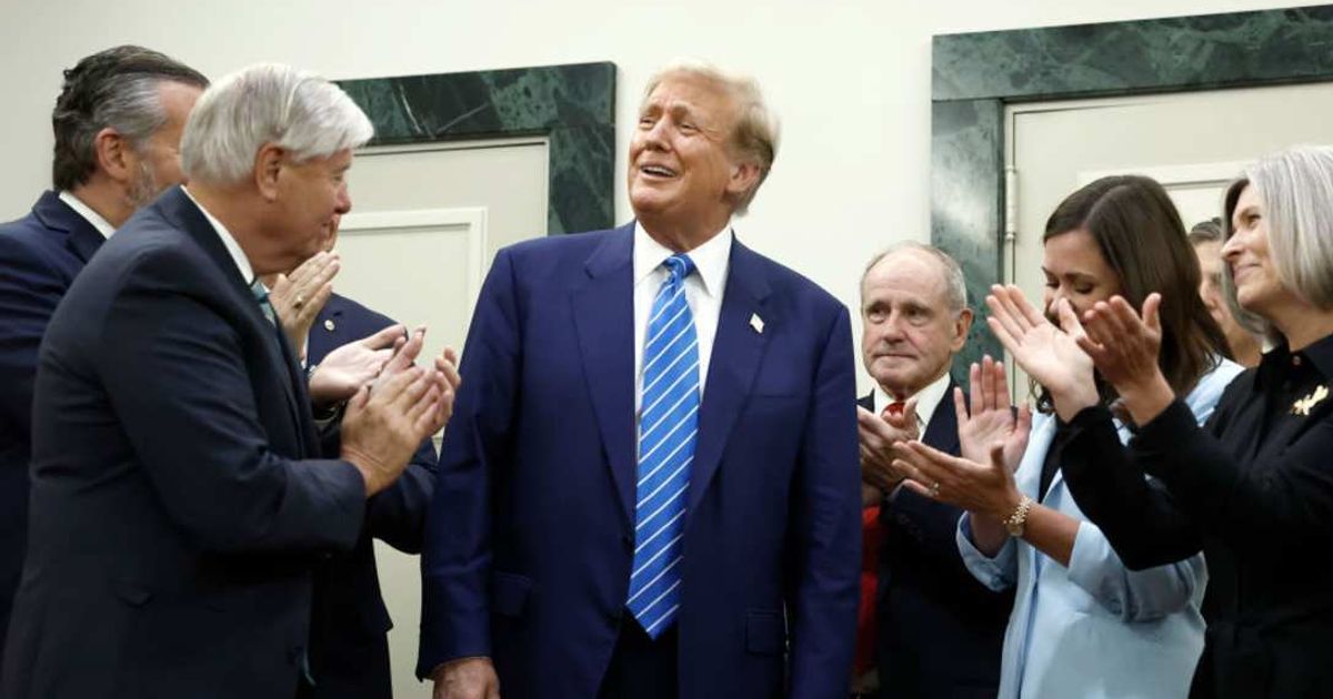 MAGA governors and lawmakers fawn over Trump, plead for federal crackdown on their cities