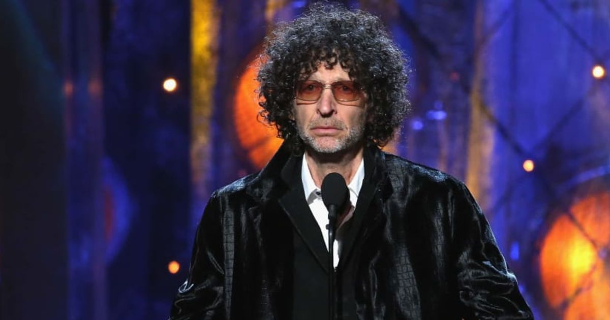 Howard Stern pranks listeners by pretending Andy Cohen took over his SiriusXM slot