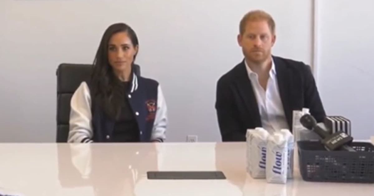 Body language expert Judi James analysed a video of Prince Harry and Meghan Markle visit to Marcy Lab School back in 2023 (X)