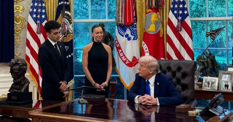 Trump warmly greets former Hamas hostage Edan Alexander at Oval Office