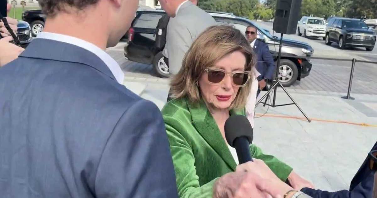 Nancy Pelosi pointed her finger and told a reporter to be quiet when asked about the Capitol riot (@RealAlexJones/X)