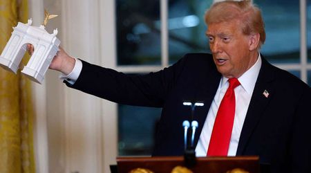 Trump hosts grand White House dinner honoring donors behind $250M ballroom project
