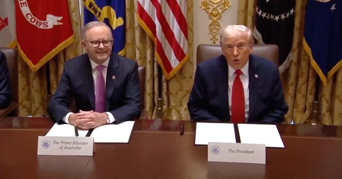 President Donald Trump reacts after a cameraman bumps a 400-year-old mirror during his White House meeting with Australian Prime Minister Anthony Albanese (@RapidResponse47/X)
