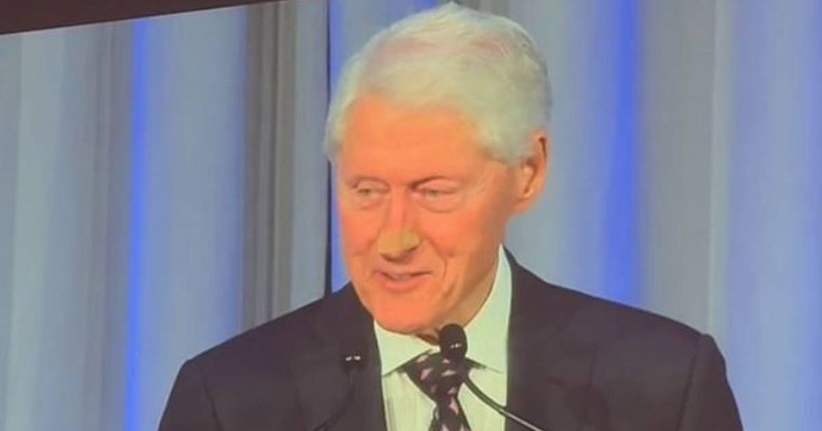 Bill Clinton sparked health concerns after attending The Headstrong Project’s Annual Gala on Wednesday, October 22  (@dailymail/Screengrab)