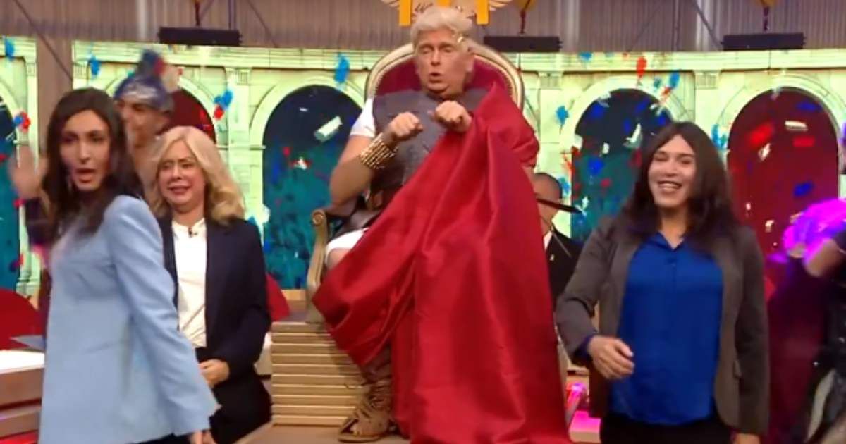 A Donald Trump look-alike dressed as a conquering Roman emperor for a skit on 'Eretz Nehederet' (@Eretz_Nehederet/X)