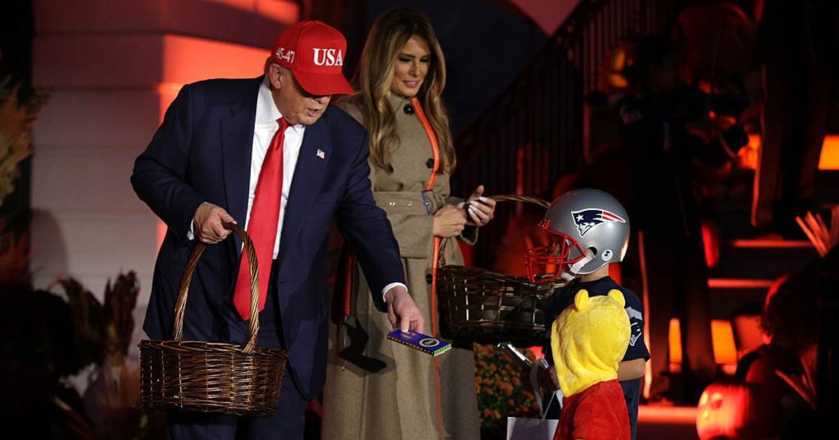 Donald Trump and First Lady Melania Trump greeted children on the South Lawn during Halloween (Getty Images)