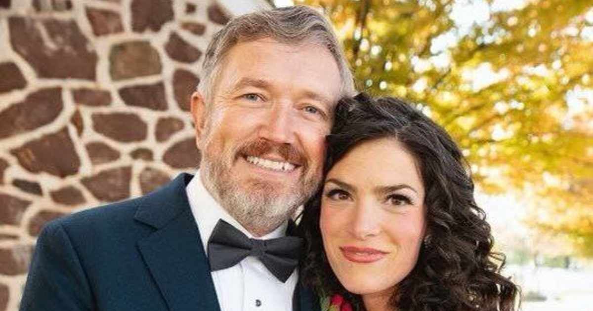 Thomas Massie and Carolyn Moffa celebrated a Christian wedding in Pennsylvania, joined by family, friends, and congressional colleagues (@MassieforKY)