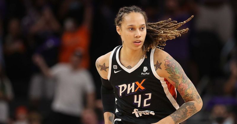 Fact Check: Was Brittney Griner jailed in Brussels for carrying counterfeit sports cards? 