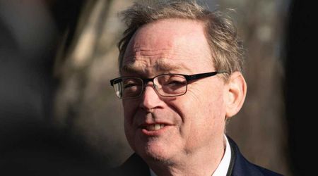 White House cites record holiday sales as sign of economic resilience