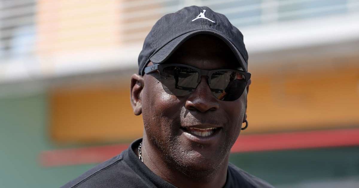 Michael Jordan was pulled into a viral claim suggesting he said he was leaving the Democratic Party (James Gilbert/Getty Images)