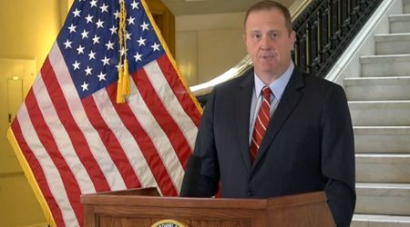 GOP Eric Schmitt clashes with ABC host over Trump’s pardon of Hernández: 'Your ratings are so bad'