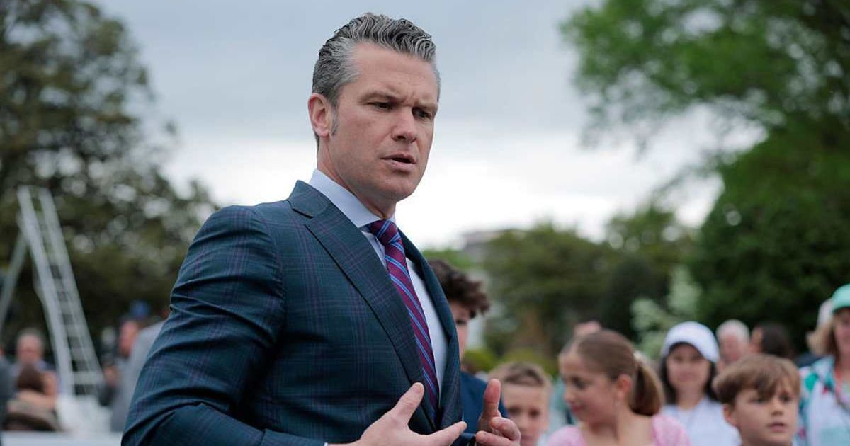 A viral rumor claimed Defense Secretary Pete Hegseth was banned from his family’s Christmas celebrations after a cousin called him a danger (Anna Moneymaker/Getty Images)