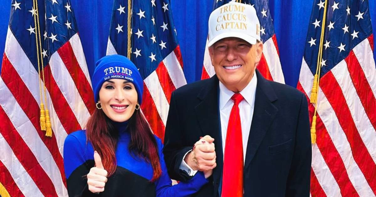 Donald Trump’s post about Rob Reiner’s death drew shock, MS Now’s Jonathan Lemire noted few defenders, and Laura Loomer celebrated backing him (X/@LauraLoomer)