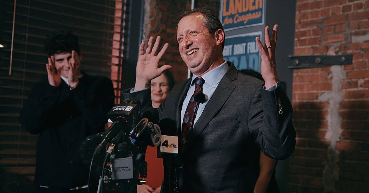 New York Comptroller Brad Lander launches his congressional bid amid a wave of Democratic primaries  (Andres Kudacki/Getty Images)