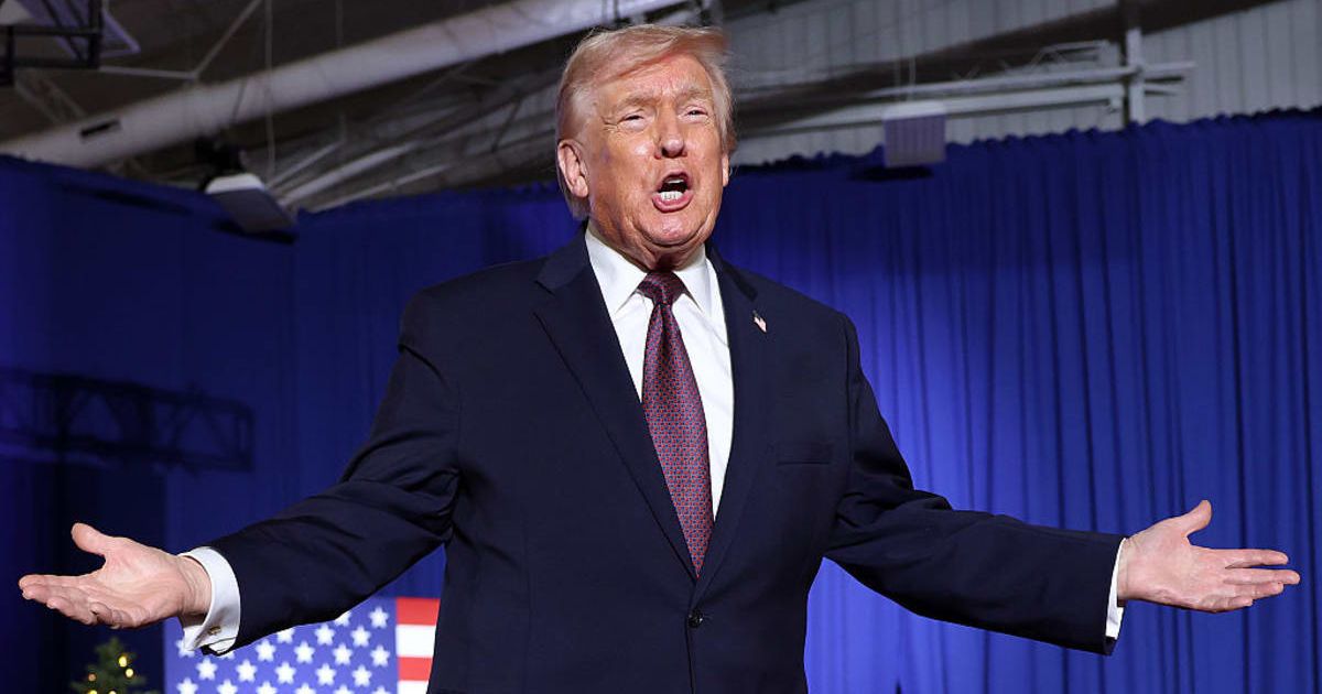 President Donald Trump said Wall Street no longer rewards good economic news, arguing markets once rose with growth but now stay flat or fall (Tasos Katopodis/Getty Images)