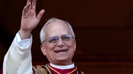 Pope Leo XIV calls for 'courage' to end Ukraine war in historic first Christmas blessing