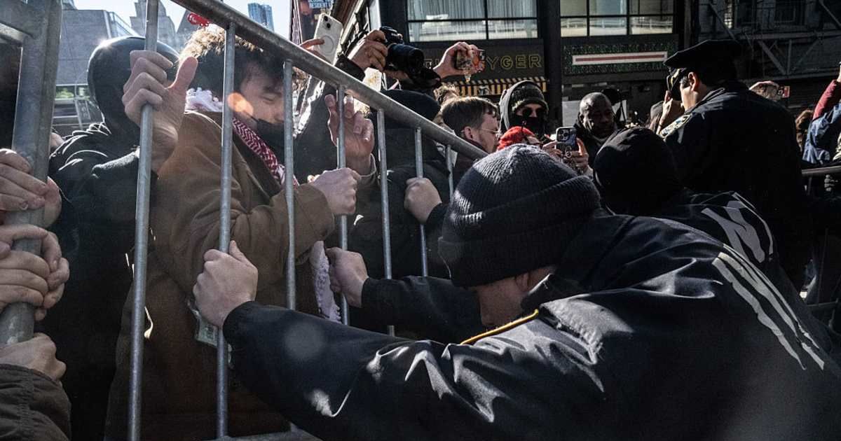 Families and activists traveled long distances each Sunday, braving harsh Everglades conditions to demand closure of the Florida detention center (Getty Images)