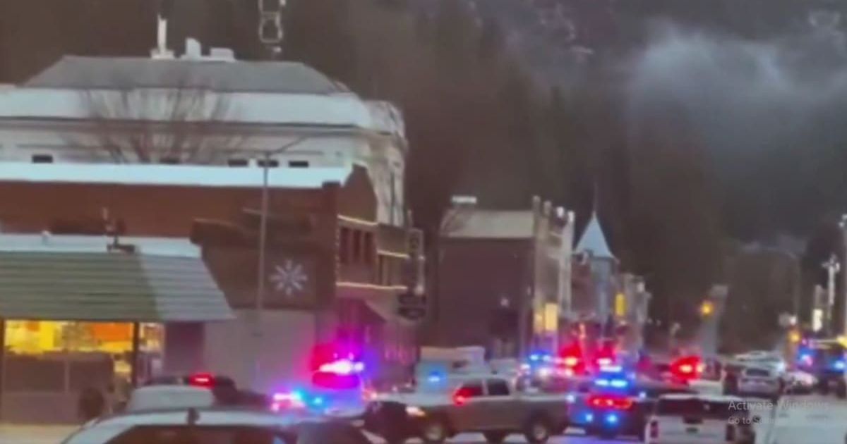 Suspect barricaded inside Shoshone County Sheriff’s Office in Wallace (@dibert_aaron/X)