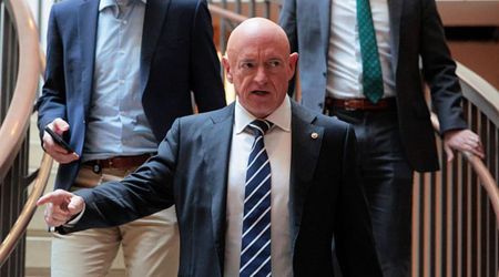 Mark Kelly says his New Year’s resolution is to 'ban stock trading' for members of Congress