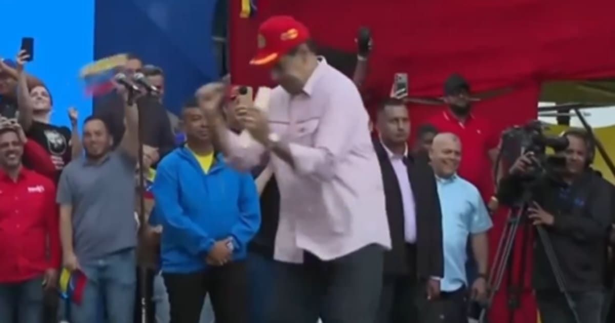 Nicolas Maduro danced and referenced John Lennon’s Imagine during a public rally in Caracas in late 2025 (@Osinttechnical/X)