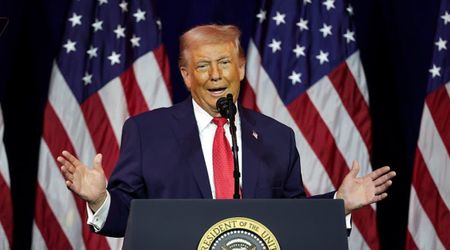 Trump’s pink-tinted hair at Kennedy Center sends the Internet into a frenzy