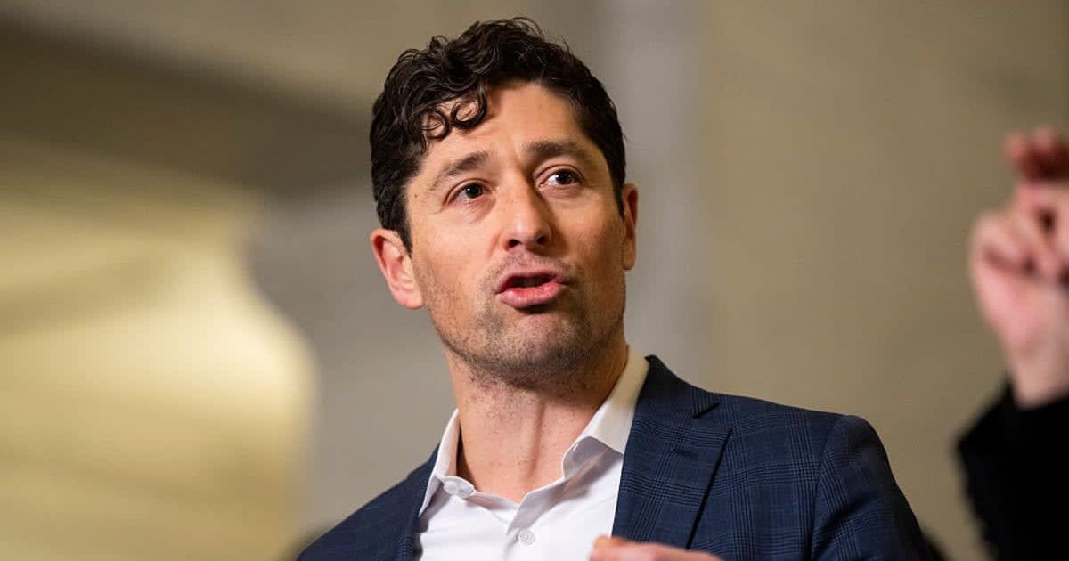 Minneapolis Mayor Jacob Frey reacted to the new footage of the Minneapolis ICE shooting on ABC’s World News Tonight on Friday, January 9 (Getty Images)