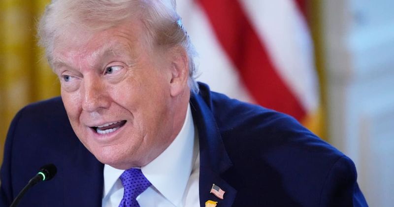 US urges Americans to leave Venezuela immediately as armed militias set up roadblocks