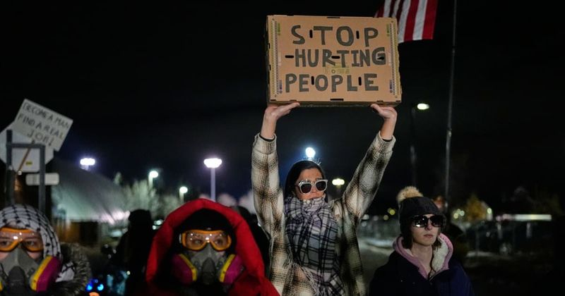 Poll shows rising concern over ICE tactics as GOP criticizes protester response