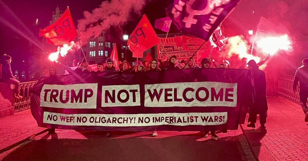 On January 19, about 300 protesters marched through Davos, making it clear they wanted nothing to do with the forum or with Donald Trump’s visit (X/@sozialismus_ch)