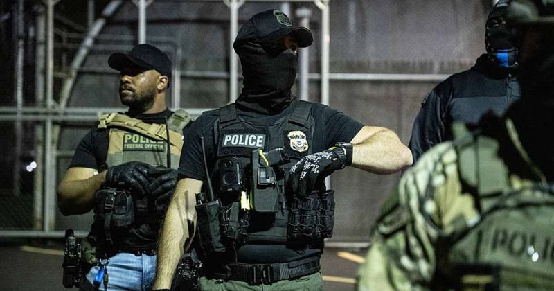 Fact Check: Do ICE agents get bonuses for arrests even if people are released?