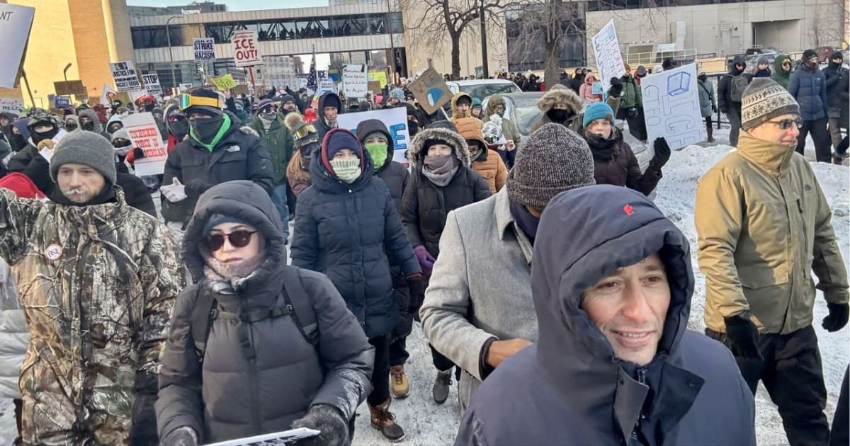 Minneapolis Mayor Jacob Frey marched with demonstrators protesting ICE enforcement in subzero temperatures (@MayorFrey/X)