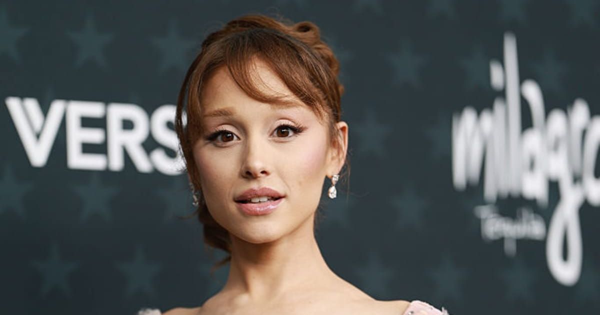 Ariana Grande shared a guide on her Instagram Stories with instructions on how to reach out to lawmakers about ICE’s actions (Matt Winkelmeyer/Getty Images for Critics Choice Association)