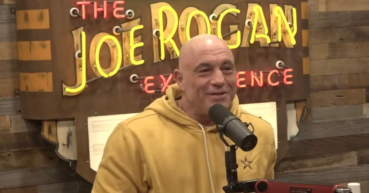 Joe Rogan assumed the network had created the alteration and criticized the implications of changing someone’s appearance (@JREClips/X)