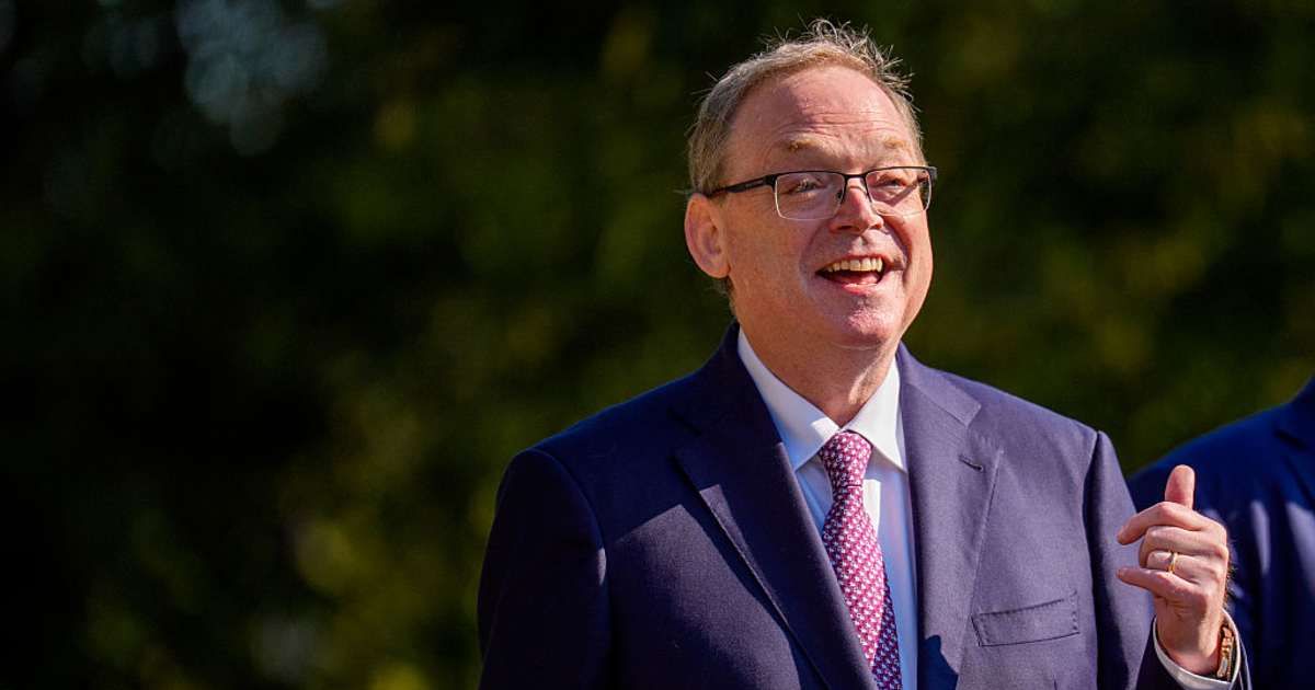 Trump says he kept Hassett at the White House as 'indescribably good,' passing him over for Fed chair to avoid 'fixing' what isn’t broken (Getty Images)