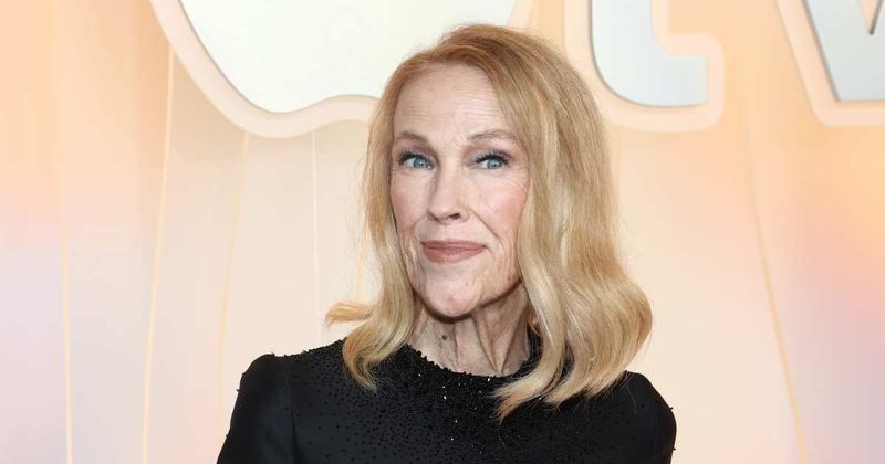 Catherine O'Hara faced 'breathing difficulty' before her death, 911 dispatch call reveals