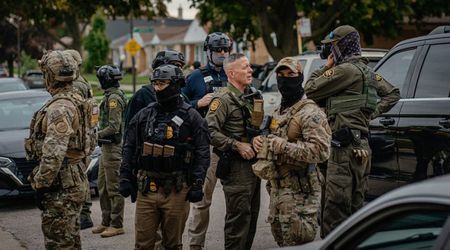 Former DHS legal chiefs oppose ICE policy allowing home searches without warrants