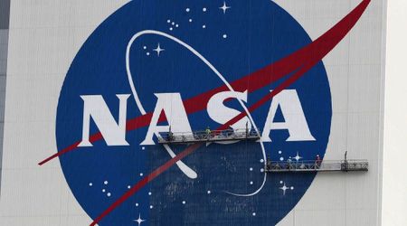 Fact Check: Will NASA allow astronauts to carry smartphones to space to capture moments?