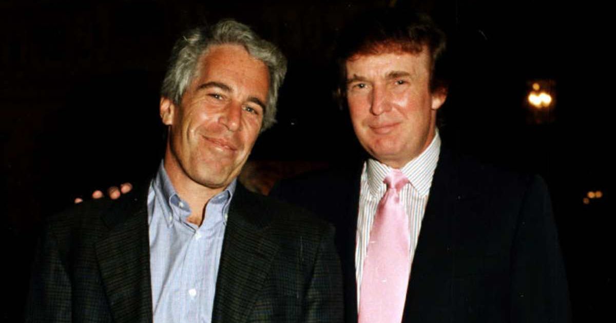  Jeffrey Epstein (left) and real estate developer Donald Trump as they pose together at the Mar-a-Lago estate, Palm Beach, Florida, 1997 (Davidoff Studios/Getty Images)
