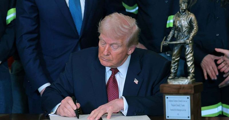 Trump rejects autopen use while signing executive order directing Pentagon to buy coal power