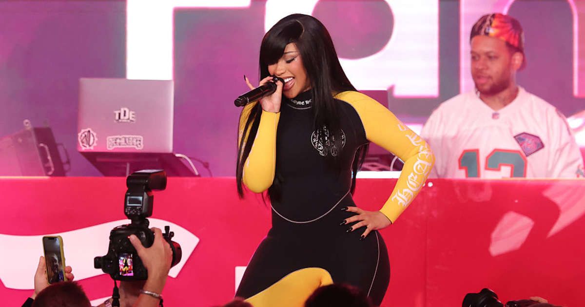Cardi B took aim at the Department of Homeland Security before performing 'I Like It' during the Latin music segment of her show (Getty Images)