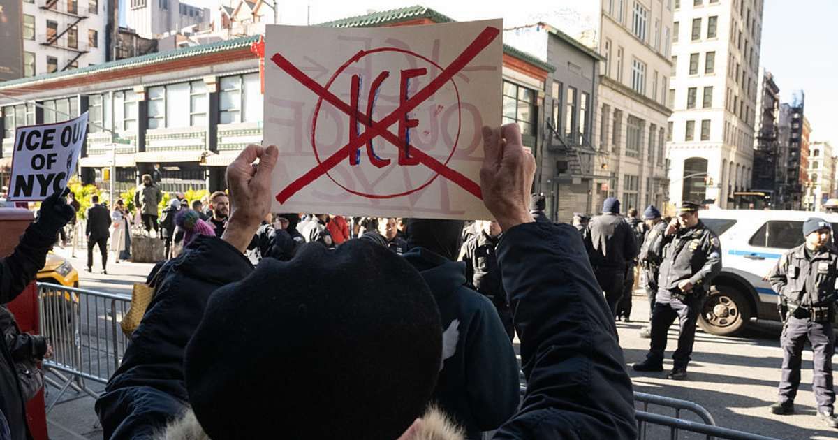 Federal prosecutors moved to drop all charges against Alfredo Alejandro Aljorna and Julio Cesar Sosa-Celis, saying that the new evidence was 'materially inconsistent with the allegations' (Getty Images)